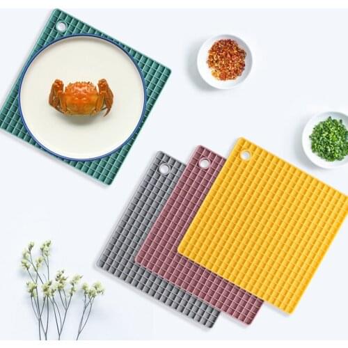 Silicone Table Placemat Heat Resistant Drying Mat Non-Slip Bowl Wall Hang Square Table Placemat Kitchen Decor Dinnerware Mat