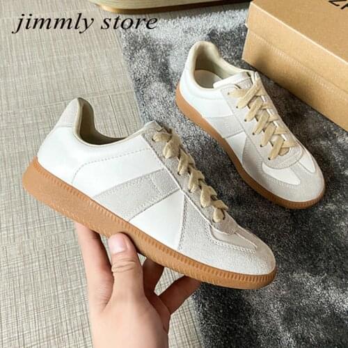 Retro Women Flat Platform Shoes White Leather Sneakers Round Toe Lace-up Casual Shoes Ladies Low-top Trainers