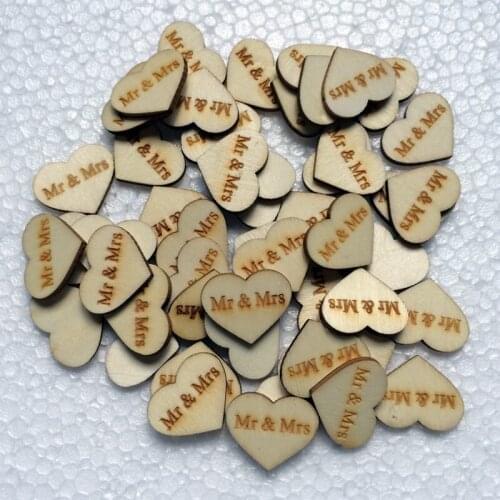 High Quality 50Pcs/lot Heart Wooden Wedding Take Pictures Props Wedding Supplies Clothing Accessories Mr&Mrs Wedding Decoration
