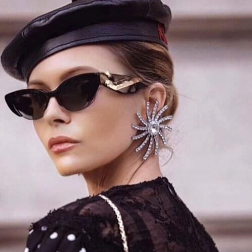 Women Shiny Rhinestone Sunshine Charms Stud Earrings Jewelry Hot Sale Party Show Collection Earrings Accessories