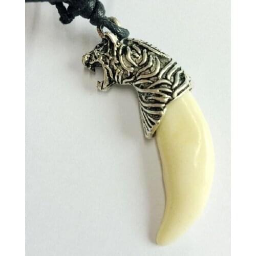 FREE SHIPPING 18 pcs Fashion Handmade Tiger teeth tooth Alloy Jewelry Biker Necklace