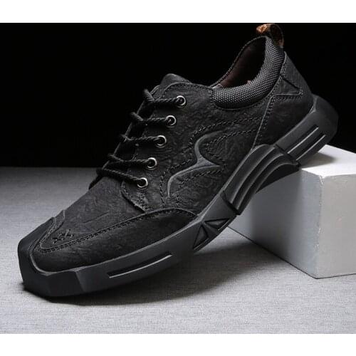 Luxury Leather Shoes Men Sneakers Men Trainers Lace-up Outdoor Hiking Shoes Casual Shoes 2021 New