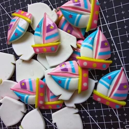 1pcs/lot Resin flat back cartoon sailboat 29mm Ornaments Micro landscape Ornaments Creative Home Gardening Decorations