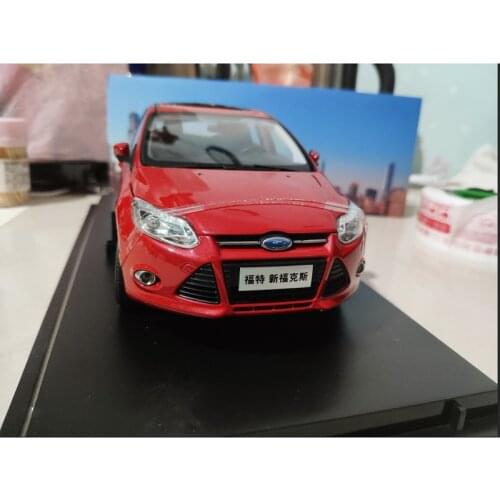 Diecast 1:18 Changan Ford New Focus 2012 Alloy Car Model Metal Collection Souvenir Ornaments Display Vehicle Gift Decoration