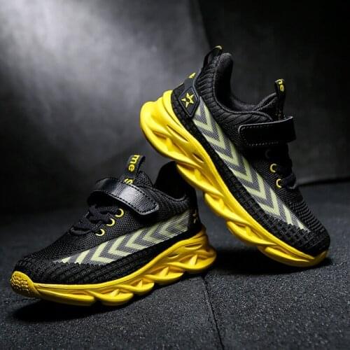 Children Sports Shoes Boys Girls Damping Outsole Slip Patchwork Breathable Kids Sneakers Child Running Shoes