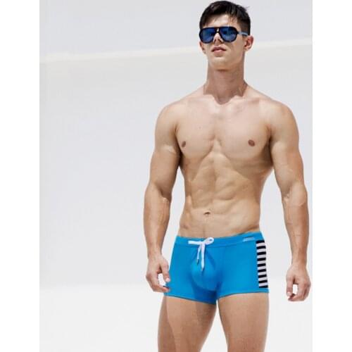 New Horizontal Stripes Swimwear Men Sexy Man Swimwear Swimsuits Summer Beachwear Mens Swimming Trunks For Bathing With Pad