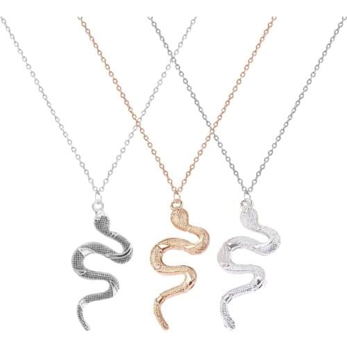 Punk Snake Necklace for Women New Animal Snake Dangle Pendant Necklace Minimalist Style Trendy Female Party Jewelry Gift