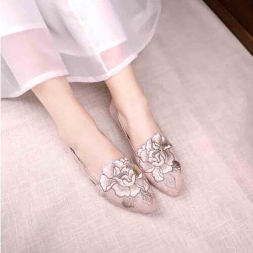 Women Hanfu shoes ethnic style flat bottom shoes Chinese traditional embroidery shoes Pink Beige for women plus size 35-41
