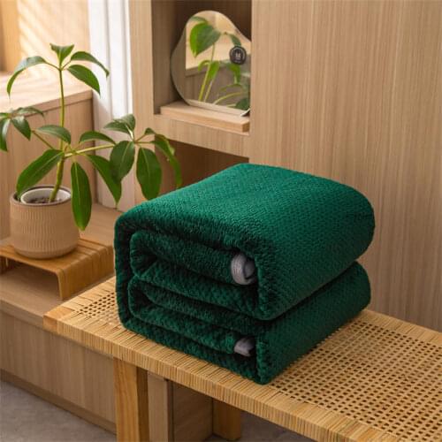 Bonenjoy Plaids for Bed Soft Warm Blanket for Winter Green Color Thick Plaid on the Beds Single/Queen/King Size Bedspread on Bed