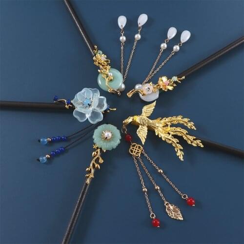 Simple Style Small Flower Tassel Wooden Hairpin Classic Chinese Style Hair Sticks Ladies Elegant Hair Clasp Vintage Hanfu Headdr