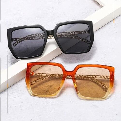 Trending Womens Sunglasses American Style Color Matching Chain Metal+PC Frame Glasses Flat Mirror Luxury Decorative Eyeglasses