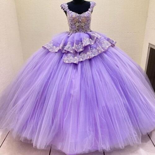 Shinny Ball Gown Quinceanera Dresses Beading Lace Sweet 16 Dress Sweetheart vestidos de 15 años 2021