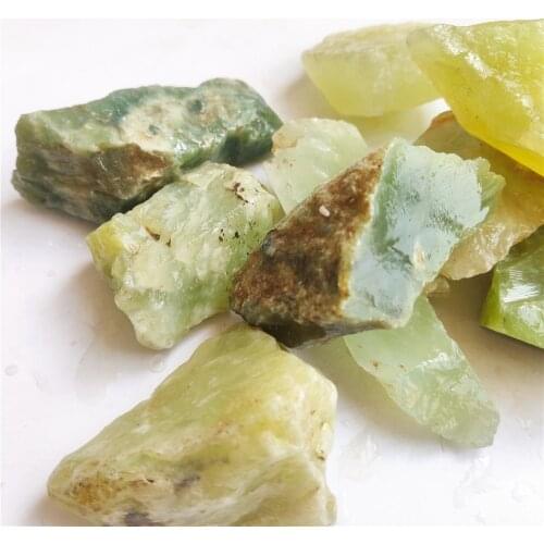 China Xiuyan Jade Green Jade Stone for Hand Carved Jewelry Processing Raw Materials Home Decorative Stones for Making Pendant