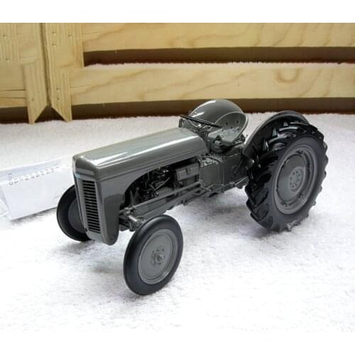 FERGUSON TEA 20 Classic Gray Tractor Farm Truck Model Diecast 1/16 Scale Static Display Gift Toys Adult Collection