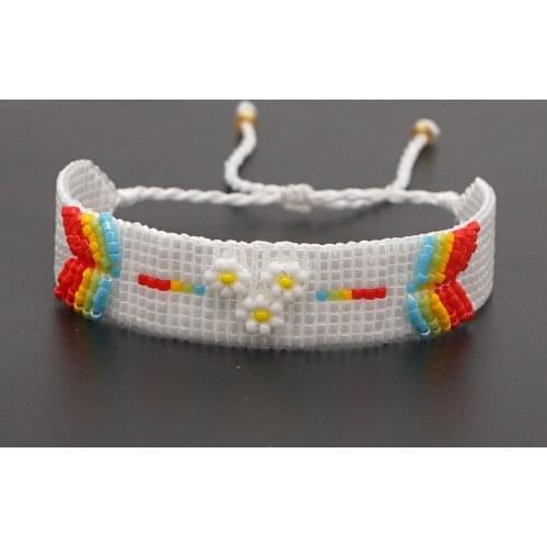 YD Bohemian Ethnic Style Rainbow Beaded Rice Beads Handmade Small Daisy Flower Bracelet Bracelet for Women Handmade Gift