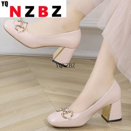 2021 Autumn New High Heeled Patent Leather Womens Casual Shoes Fashtion Platform Metal Decoration Round Head Womens Shoes