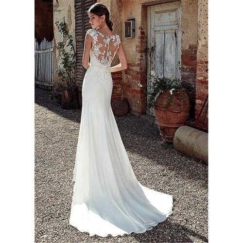 Cheap Sexy Bateau Neckline Mermaid Wedding Dresses 2020 With Lace Appliques Sheer Bridal Dress Illusion Back Plus Size Bride