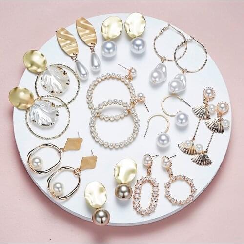 Elegant Irregular Simulated Pearl Drop Earrings for Women 2020 New Fashion Geometric Statement Earring Hanging Brincos Jewellery