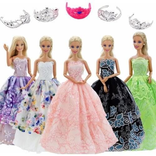 10 Pcs / Lot = Random 5x Wedding Party Gown Princess Dress + Random 5x Mini Crowns Clothes for Barbie Doll Accessories Toys