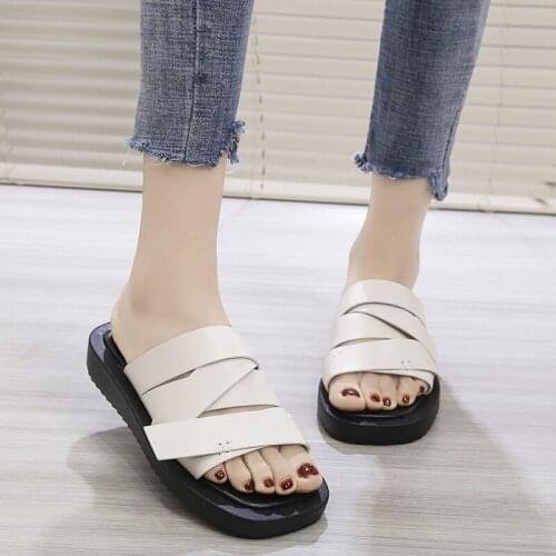 Womens Slippers Summer All-match Thick-soled New Outdoor Ladies Beach Slippers Fashion Slippers Women Sandals Fashion Shoes