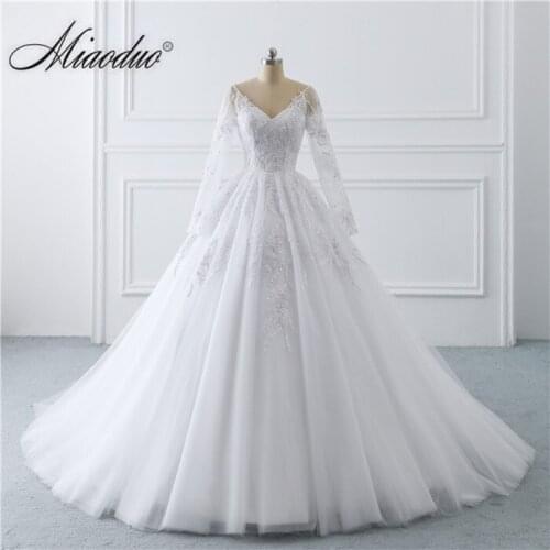 Miaoduo Ball Gown Tulle V Neck Wedding Dress Long Sleeve Custom Made Appliques Sexy Back Vestios De Novia 2020