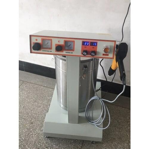 Electrostatic powder coating machine with electrostatic powder coating gun