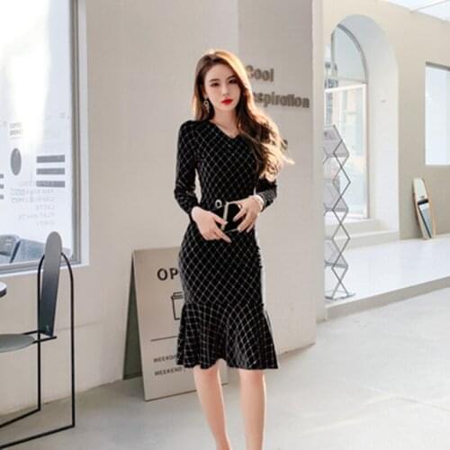 2021 Spring Office High-end Sexy Party Dresses Women Long Sleeve classy Bodycon Mermaid Vestidos Vintage V Neck Velvet Dress