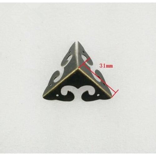 YNIZHURE 31*31mm 4Pcs Case Box Corners For Furniture Decor Triangle Flower Side,Wooden Box Corner,Bronze Tone