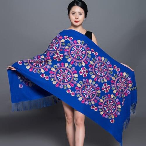 Wraps Sun Flower Embroider Cashmere Soft Scarf New Women Artificial Cashmere-like Pashmina Scarves Thicken Travel Blanket Warm
