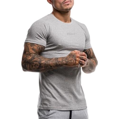 2019 New Men Casual T-shirts Gyms Tight Fitness Mens Short Sleeve T-shirts Cotton Mens Spring Sportwear O-Neck Tees