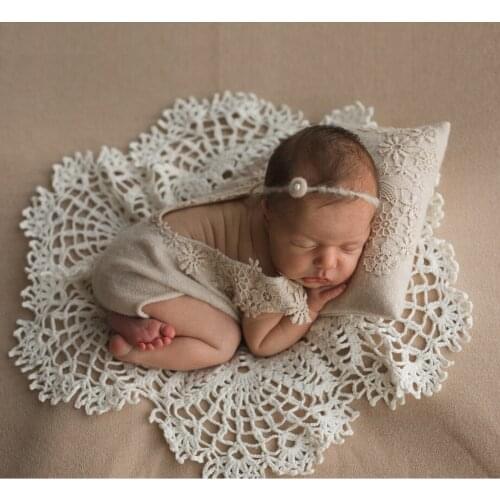 Newborn Photography Props Hollow Lace Blanket Baby Girl Boy Photography Props Pillow Photo Shoot Studio Accessories