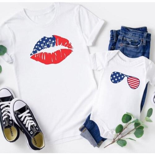 Family Tshirts Fashion Mommy and Me Clothes Baby Romper Clothes Summer Cotton Family Look Girls Boys Mother Woman Clothes