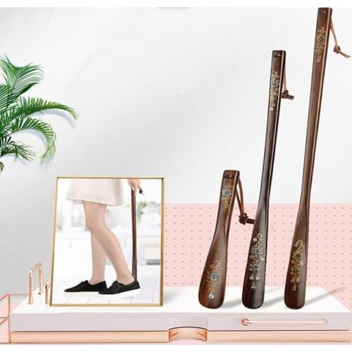 Household shoe lifting and wearing artifact shoe lifting assistant long handle shoe pick