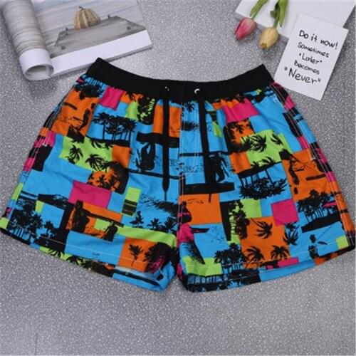 Summer New Beach Pants mens trend mens pants Korean version of the new mens casual sports shorts J002