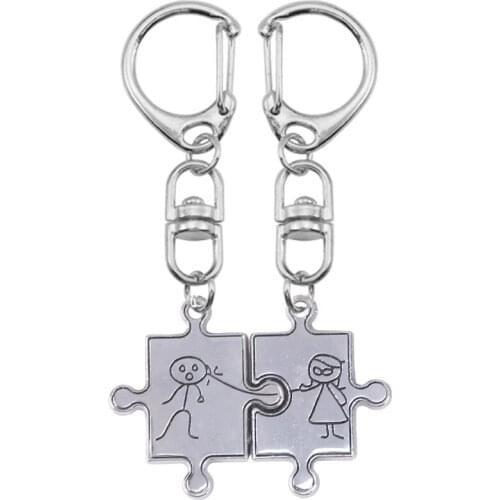 Best Friend 2 Piece Set Keychain Puzzle Carving Couple Pattern Pendant Fashion Men And Women Valentines Day Jewelry Gift Hot