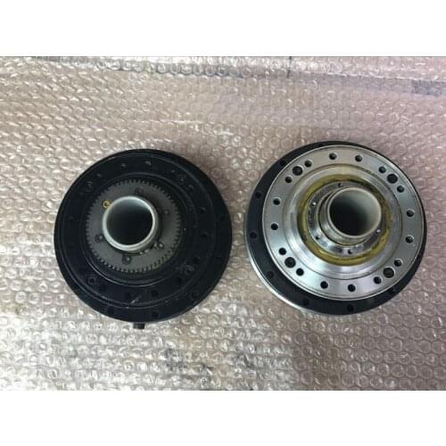 Reducer SHG-32-100 speed ratio 1:100 , used in good condition . 80% appearance new , good working , free shipping