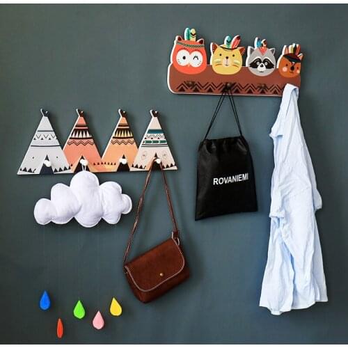 Nordic style Cartoon Cute Swan Raccoon Animal Pattern Wooden Decorative Hook with 4 Hooks Wall hanger Storage Hook Home Decor