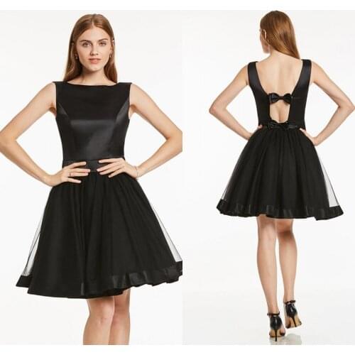 2021 Simple Straps Bowknot A-Line Short Cocktail Dresses Black Homecoming Wear Plus Size Prom Party Gowns Robe De Soiree