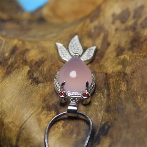 Wholesale Fashion Jewelry Pink Chalcedony Special Silver plated goldfish shape Necklace for Women feature namour Charm Gift
