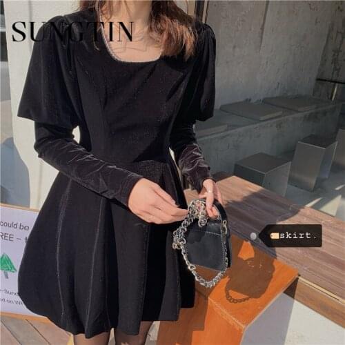 Sungtin Black Velvet Dress Women Vintage Sweet Retro Women Chic Mini Dress Female A-Line Princesses Long Brief Soft Dress 2021