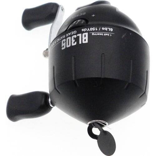 Black Lure Shooting Slingshot Fishing Spincast Spinning Reel Gear Ratio 3.3:1 with 2 Knobs