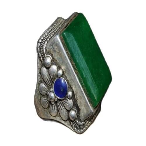 China Old Tibetan Silver Ice Emerald Inlaid Ring