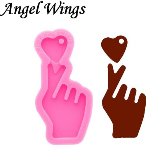 Shiny Resin Hands and Heart Mould Silicone Keychains Molds DIY for key chain Pendant Jewelry Epoxy Mould DY0671