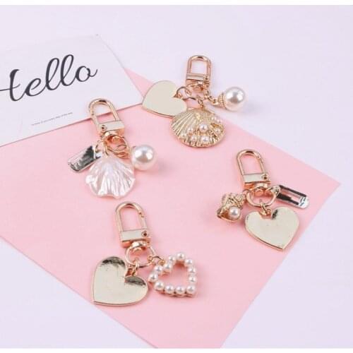 1PC Cute Heart Keychain Women Girl Korean Fashion Shell Pearl Key Chain Bag Charms Gold Key Ring Trinket Airpods Key Accessories