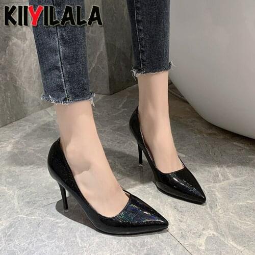 Kiiyilala Leather Pumps