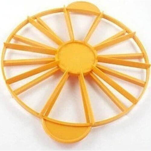 New arrivals high quality yellow color 10/12 parts equal portions cake dividers slicer birthday cakes cutter for baking supplies