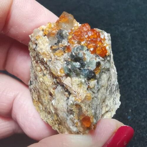 36.7g100% natural high quality garnet and crystal symbiotic mineral energy healing specimen QUARTZ GEM home decoration collectio