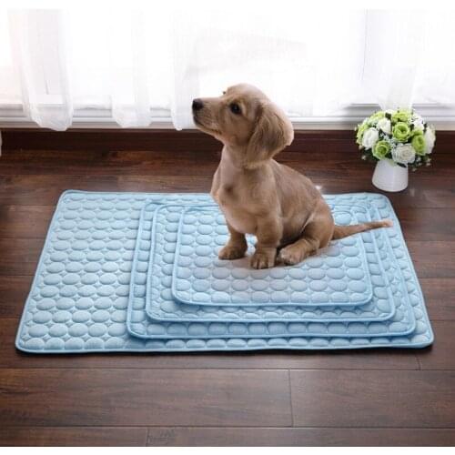Pet Summer Cooling Cushion Dogs and Cats Comfortable Healthy and Non-toxic Multi-Functional Mat Blanket Pet Supplies