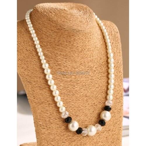 Fine quality fashion pearl chokers necklaces,cute black & white crystal & pearl beads pendant necklace for women 2020 wholesale