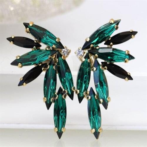BAOSHINA Fashionable Simple Green Leaf Zircon Exaggerated Earrings For Women Jewelry Female Accessories